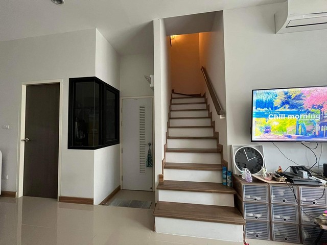 ทาวน์โฮม 2 ชั้น ในโครงการ  อรสิริน  วิลล์  ดอนจั่น ราคาเพียง 2.9 ล้านบาท ไม่ว่าจะทำเป็นสำนักงาน เป็นที่อยู่ หรือปล่อยเช่า ก็น่าสนใจ