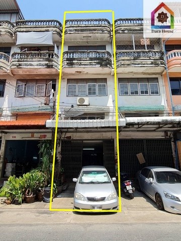 ขายอาคารพาณิชย์ 3.5 ชั้น หมู่บ้านเคซี ซอยเอกชัย 76 บางบอน กรุงเทพ 20 ตร.ว