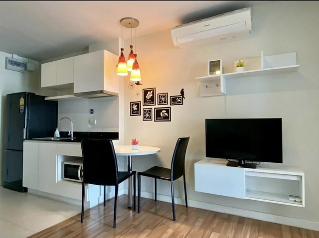ให้เช่า We Condo เอกมัย-รามอินทรา33 ตรม 1 ห้องนอน ชั้น8  ติดตลาดเลียบด่วน พร้อมเข้าอยู่แล้ววันนี้