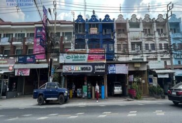 ขายตึก 2 คูหา 3.5 ชั้นครึ่ง ริมถนนบ้านกล้วย ไทรน้อย พื้นที่ใช้สอย 460 ตร.ม.
