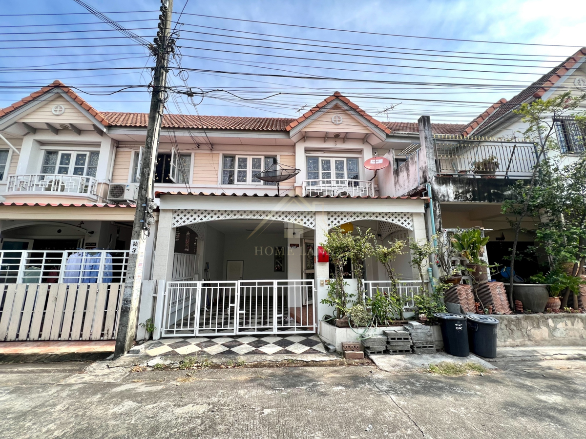 ทาวน์เฮ้าส์ 2 ชั้น ม.เปี่ยมสุข รัตนาธิเบศร์ 34  รีโนเวทใหม่ ทำเลดี