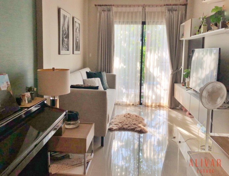 RH014723 ให้เช่าทาวน์โฮม 2 ชั้น โครงการ Reseo Home Wongwaen-Ramintra แต่งสวยเฟอร์ครบทุกห้อง