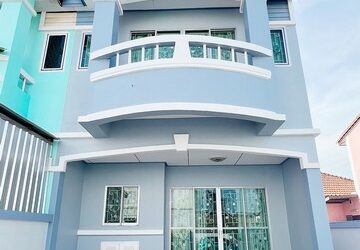 ขายทาวน์โฮม2 ชั้น *ซอยดับเพลิงเครือสหพัฒน์ อำเภอ ศรีราชา จังหวัด ชลบุรี