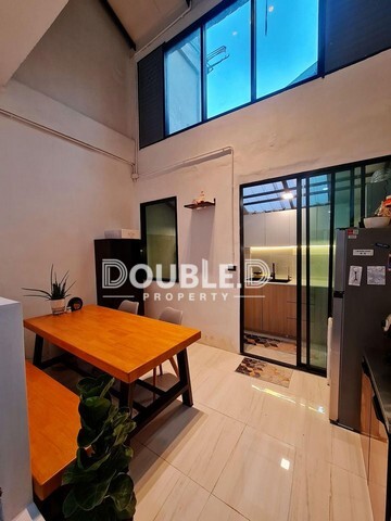 ทาวน์โฮม ซอยเฉลิมสุข BTS รัชโยธิน 3 ห้องนอน ขาย 6.8 ล้านบาท Tel : 082-626-8246