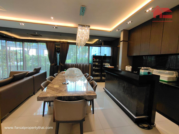 ให้เช่าบ้านหรู 2ชั้นเนื้อที่ 107ตร.ว พื้นที่ 375ตร.ม (พร้อมสระว่ายน้ำ) 5ห้องนอน 7ห้องน้ำ ถนนพัฒนาการ-อ่อนนุช ตัดใหม่ ราคาเช่า 250,000 บ/ด