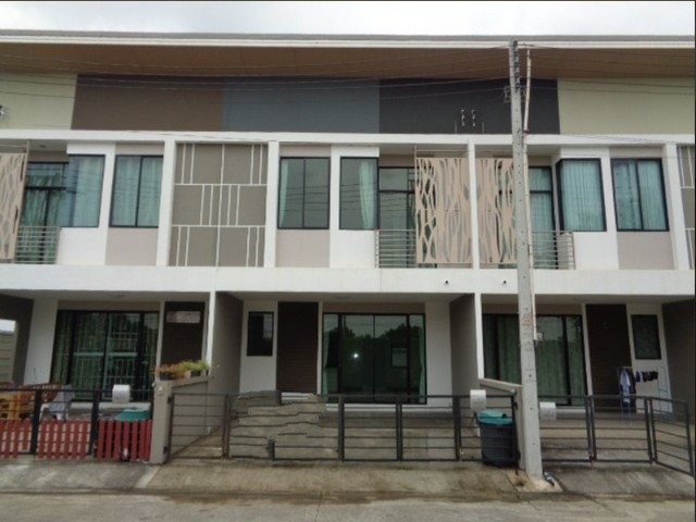 ขายทาวน์โฮม 2 ชั้น โครงการ เดอะทรัสต์ทาวน์ บ่อวิน ศรีราชา ชลบุรี  PSC08820