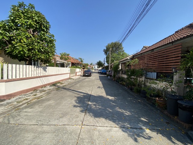 ขายบ้านเดี่ยว 56.2 ตร.วา หมู่บ้านกัลปพฤกษ์รีเจ้นท์ ติดถนนทางหลวง 36 ใกล้ห้าง Central และ Big C ต.ทับมา อ.เมืองระยอง