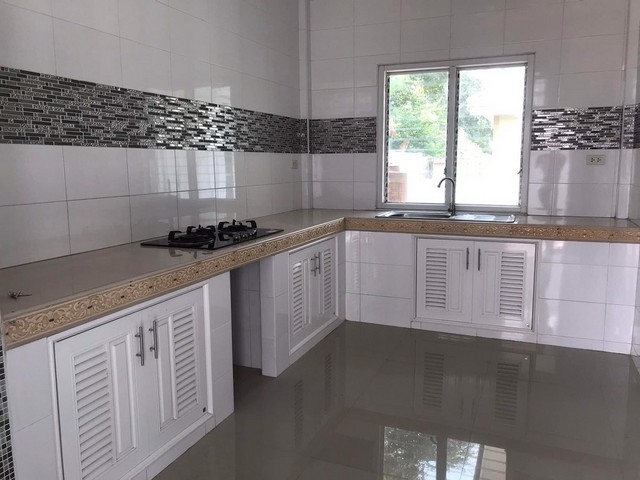 ขายบ้านเดี่ยว หมู่บ้านแพรวา  ต.คุ้งกระถิน อ.เมือง จ.ราชบุรี มือสองสภาพดี รีโนเวทใหม่