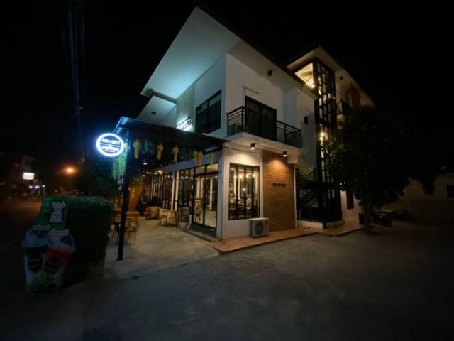 อพาร์ทเมนท์  ใกล้เมือง  ใกล้สนามบินเชียงใหม่  ขายเพียง 16.5 ล. เท่านั้น