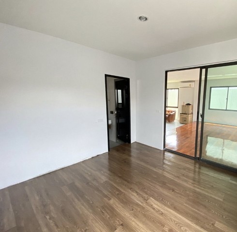 [H331]บ้านว่างให้เช่า บ้านเดี่ยว หัวมุม ติดป้อมยาม โครงการใหม่ พราโด้ โชคชัย4 มีเพียง14หลัง ย่านลาดพร้าว71/สตรีวิทยา2/เกษตร-นวมินทร์