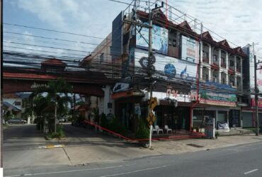 ขายอาคารพาณิชย์ 3 ชั้น 2 คูหา โครงการ สัจจาสวนหลวง ทำเลดี ติดถนนพระยาสัจจา อ.เมือง ชลบุรี  PSC10819