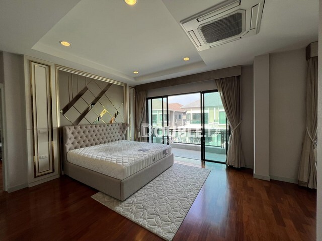 Grand Bangkok Boulevard Sathorn BTS Bangwha Sale 17.5 mb Tel : 082-626-8246