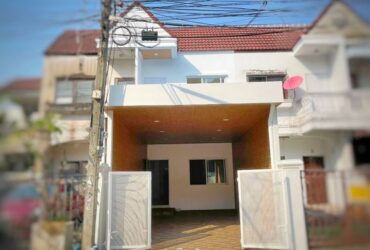 ขายทาวน์โฮม รามอินทรา34 ตกแต่งใหม่ทั้งหลัง 16 ตร.ว.  หมู่บ้านมิตรอนันต์