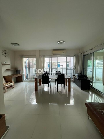 Life Bangkok Boulevard ราชพฤกษ์-จรัญฯ 4 ห้องนอน BTS บางหว้า ขาย 9.5 ล้านบาท Tel : 082-626-8246