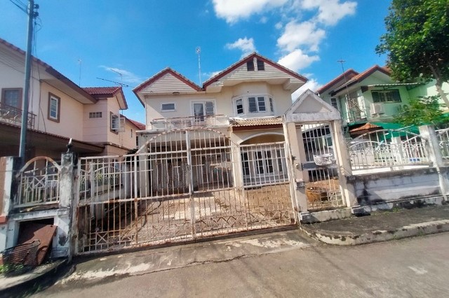 ขายบ้านเดี่ยว   หมู่บ้านสถาพร รังสิต  ปทุมธานี (PKT64132)