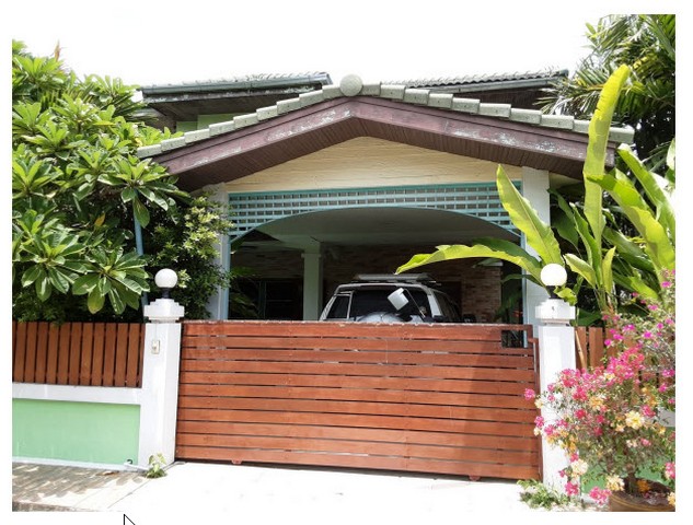 ขายบ้านเดี่ยว   หมู่บ้านฆัมวาน รังสรรค์ ปทุมธานี (PKT77272)