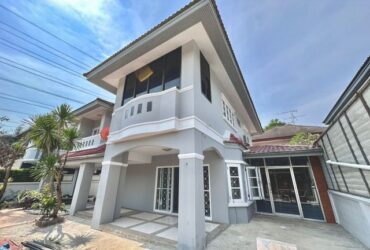 ขายบ้านเดียว ฟลอร่าวิลล์ สุวินทวงศ์ 81 ตร.ว. 4 ห้องนอน หลังใหญ่