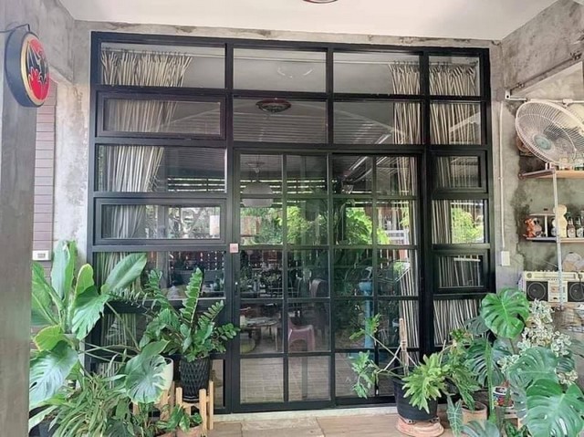 ขายบ้าน​เดี่ยว​ห่างเซนทัลเฟส​ 6​ กิโล  ขาย​พร้อม​ผู้เช่า​รับ​ราย​ไ​ด้ทุก​เดือน​ๆ​ละ​ 10,000​ บ.