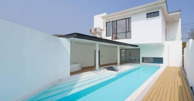 ขาย Pool villa Modern style ใกล้ พืชสวนโลก ไนท์ซาฟารี เชียงใหม่