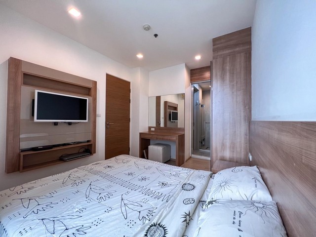 ลดพิเศษ !!! ให้เช่าคอนโด ริทึ่ม สุขุมวิท 50 (Rhythm Sukhumvit 50) ใกล้รถไฟฟ้า BTS สถานีอ่อนนุช ตกแต่งสวย เครื่องใช้ไฟฟ้าครบ พร้อมอยู่