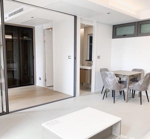 ลดพิเศษ !!! ขายคอนโด เซอร์เคิล สุขุมวิท 31 (Circle Sukhumvit 31) ตกแต่งสวย เครื่องใช้ไฟฟ้าครบ พร้อมอยู่