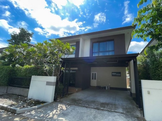 บ้านหรูพร้อมเฟอร์นิเจอร์  #โซนสันผีเสื้อ  ​#Wararom​ Ville​dge (Q House)​