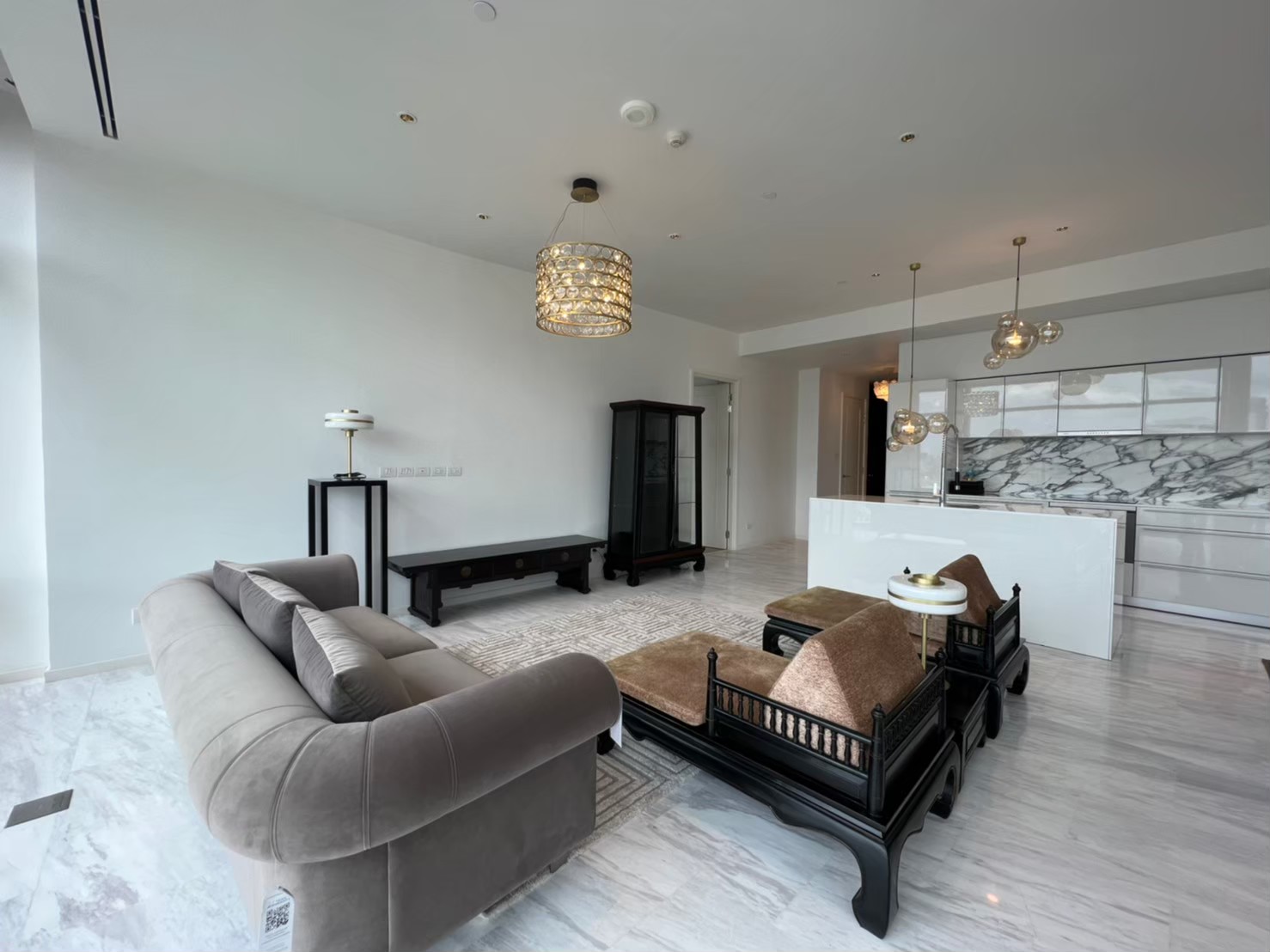 ให้เช่า คอนโด โฟร์ซีซั่นส์ ไพรเวท เรสซิเด้นซ์ (Four Seasons Private Residences)