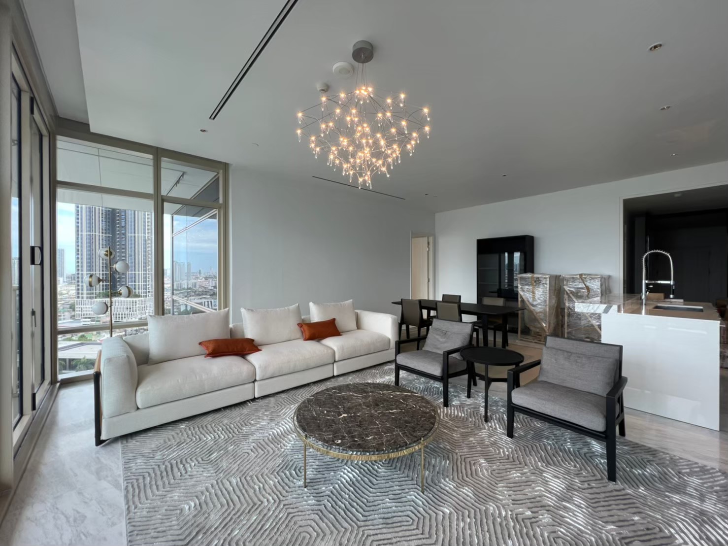 ให้เช่า คอนโด โฟร์ซีซั่นส์ ไพรเวท เรสซิเด้นซ์ (Four Seasons Private Residences)