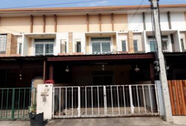 ขายทาวน์เฮ้าส์ หมู่บ้านพาร์ค วิลเลจ โครงการ 4 ปทุมธานี (PKT42435)