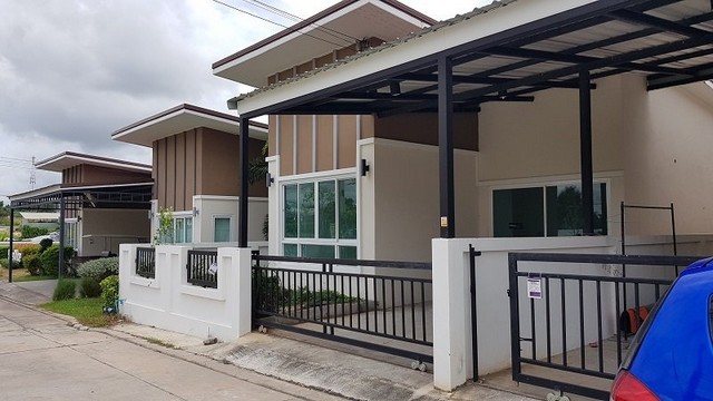 ขายบ้านแฝดชั้นเดียว โครงการ แผ่นดินทอง ลิฟวิ่ง โฮมส์ 2 นิคมพัฒนา ระยอง PSC11656