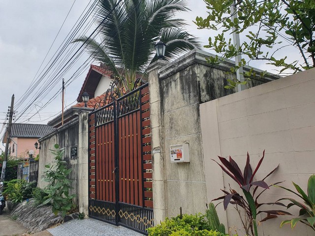 บ้านเดี่ยว ชั้นเดียว  รามอินทรา 65 แยก 2-4-4 ท่าแร้ง บางเขน  3 ห้องนอน 4 ห้องน้ำ 120 ตรม. 3.9 ล้านบาท