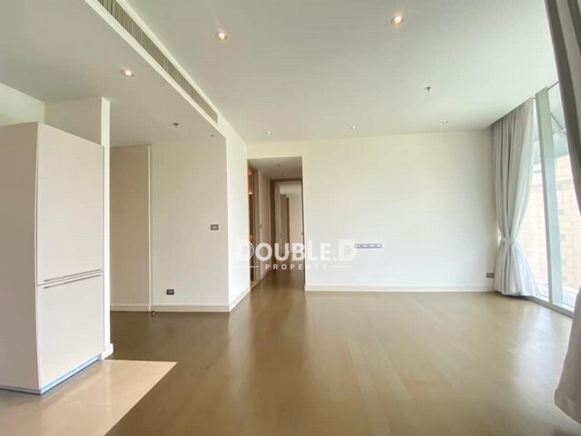 Magnolia Ratchadamri Boulevard 2 bedrooms sale 20.5 mb Tel : 082-626-8246