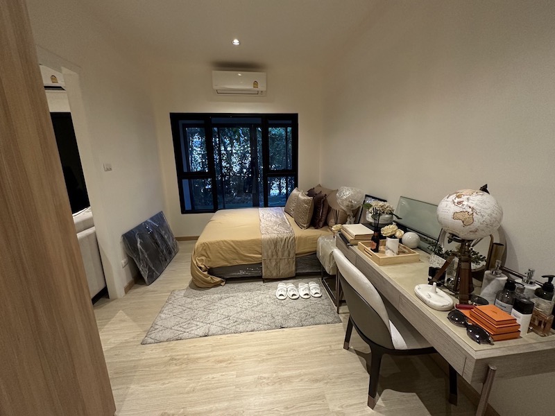 ณ รีวา เจริญนคร ราคา 2990000 บาท ขนาด 33 ตารางเมตร 1 ห้องนอน ลอฟท์ ใจกลางเจริญนคร กรุงเทพ