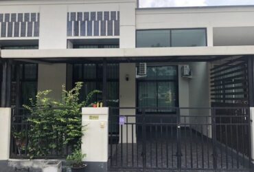 ขายทาวน์เฮ้าส์ชั้นเดียว โครงการ สกายไลน์ อมตะ ปลวกแดง ระยอง  PSC12119