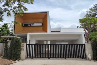 บ้านสวยสไตด์โมเดริ์น  พื้นที่เยอะ  ใกล้สนามบิน  แม่เหียะ  อำเภอเมือง