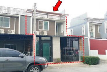 ขายทาวน์เฮ้าส์    หมู่บ้านเดอะคัลเลอร์ส รังสิต คลอง 4  ปทุมธานี (PKT163013)