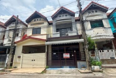 ขายด่วนหมู่บ้านเลิศอุบล เพียงแค่ 1.3 ล้าน ถนนพระยาสุเรนท์ ซอย 44