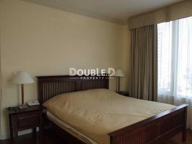 Siri Residence 2 bedrooms BTS Phromphong sale 18 mb Tel : 082-626-8246