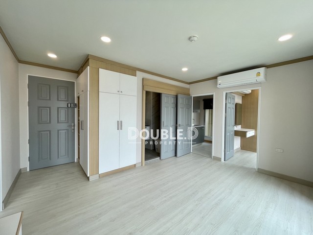 Life @ Phahon18 2 bedrooms MRT kampaengphet sale 5.3 mb Tel : 082-626-8246