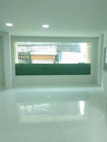 [H352]บ้านว่างให้เช่า อาคารพาณิชย์ 3 คูหา ติดถนนลาดพร้าว แนวรถไฟฟ้า MRTลาดพร้าว/สุทธิสาร และทางด่วน  เลียบด่วนเอกมัย-รามอินทรา
