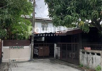 ที่ดินพร้อมบ้าน 47 ตร.ว. ลาดพร้าววังหิน 18 ขาย 4.9 ล้านบาท Tel : 082-626-8246