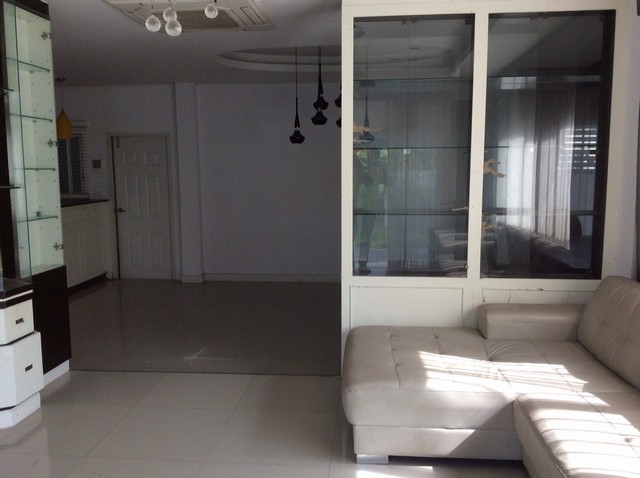 ขายบ้านเดี่ยว  โครงการเดอะลิฟวิ่ง 3 นนทบุรี (PKT173468)