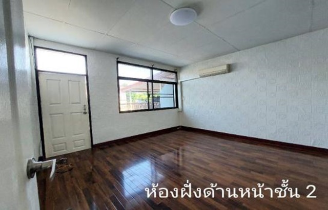 ให้เช่าทาวเฮ้าส์ ซอยแจ้งวัฒนะ2-14 2ชั้น 2นอน ไอทีสแคว์ หลักสี่  1น้ำ 1รับแขก 2แอร์ 1จอดรถ 16ตรว. 140ตรม. โลตัส(  2.3 กม.)