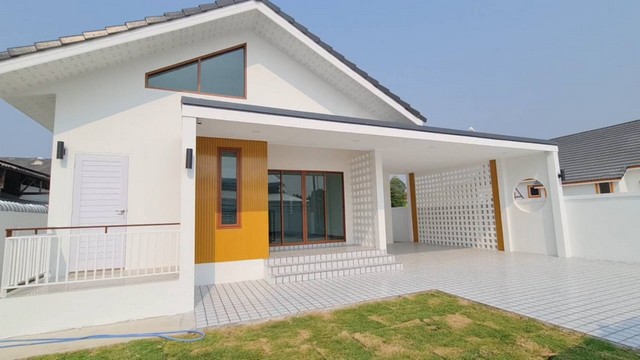 บ้านสร้างใหม่ บ้านโมเดิร์นชั้นเดียว คุณภาพ สิ่งแวดล้อมดี เดินทางสะดวก อำเภอหางดง เชียงใหม่