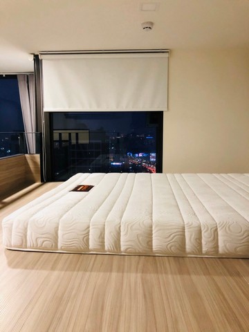 ลดพิเศษ !!! ให้เช่าคอนโด ชีวาทัย เรสซิเดนซ์ อโศก (Chewathai Residence Asoke) ห้อง Duplex ใกล้รถไฟฟ้า MRT พระราม 9 ตกแต่งสวย พร้อมอยู่
