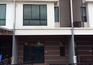 ขายทาวน์เฮ้าส์   หมู่บ้านโมดิ วิลล่า ปิ่นเกล้า-วงแหวน นนทบุรี (PKT39500)
