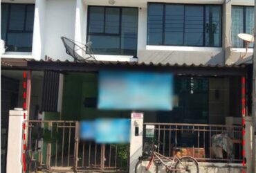 ขายทาวน์เฮ้าส์   หมู่บ้านเดอะ วิลล่า บางบัวทอง นนทบุรี (PKT167883)