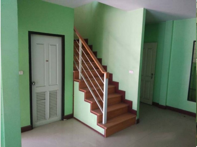 ขายทาวน์เฮ้าส์   หมู่บ้านเดอะ วิลล่า บางบัวทอง นนทบุรี (PKT167883)