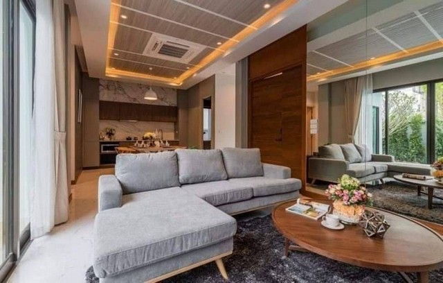 บ้าน Modern Luxury ระดับ Hi-end พร้อมดีไซน์สไตล์ เรียบง่าย หรูหรา งดงามเหนือกาลเวลา