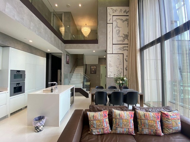 ลดพิเศษ !!! ให้เช่าคอนโด วิทโทริโอ สุขุมวิท 39 (Vittorio Sukhumvit 39) ห้อง Duplex ใกล้รถไฟฟ้า BTS พร้อมพงษ์ ตกแต่งสวย เครื่องใช้ไฟฟ้าครบ